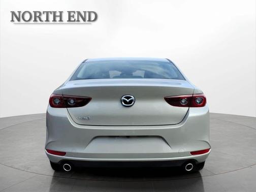 Platinum Quartz Metallic 2026 Mazda Mazda3 FWD w/Preferred Package