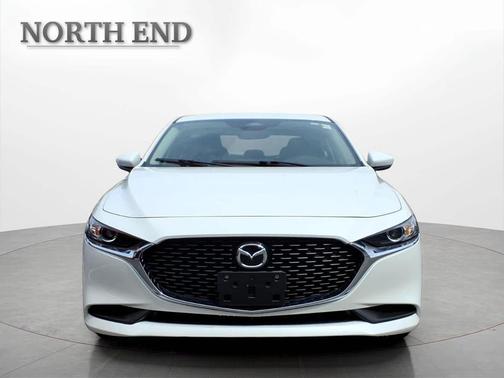 Snowflake White Pearl Mica 2026 Mazda Mazda3 FWD