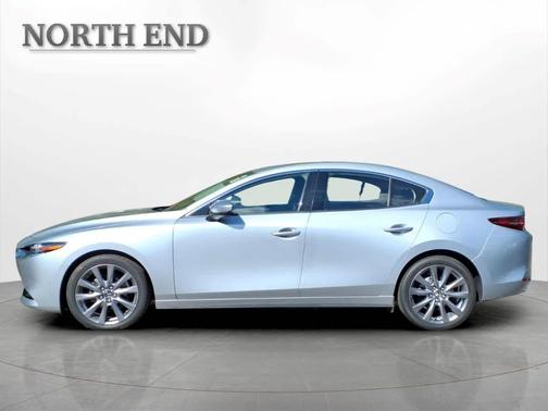 SONIC SILVER METALLIC 2019 Mazda Mazda3 FWD w/Premium Package