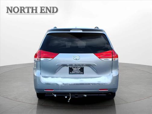 2013 Toyota Sienna XLE