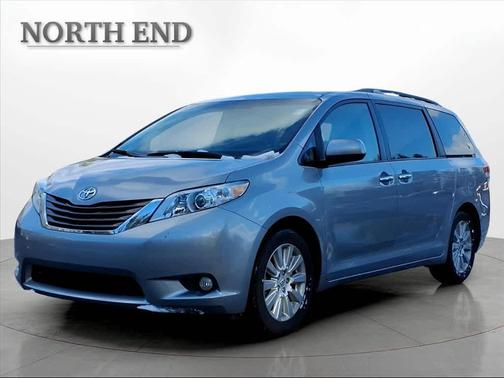 2013 Toyota Sienna XLE