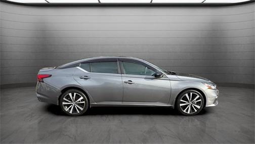 2021 Nissan Altima SR Intelligent AWD