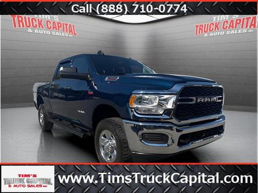 2020 RAM 2500 Tradesman Crew Cab 4X4 6'4' Box