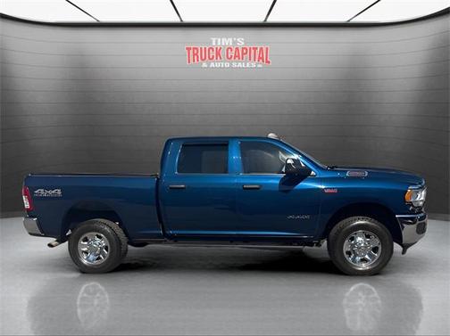 2020 RAM 2500 Tradesman Crew Cab 4X4 6'4' Box