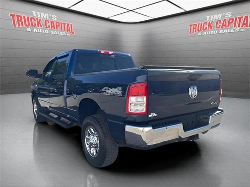 2020 RAM 2500 Tradesman Crew Cab 4X4 6'4' Box