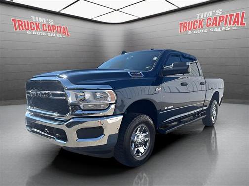 2020 RAM 2500 Tradesman Crew Cab 4X4 6'4' Box