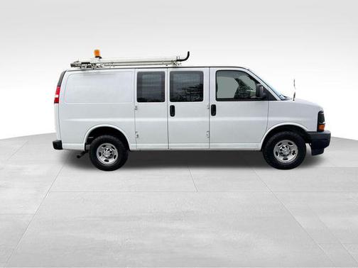 2017 Chevrolet Express 2500 Work Van