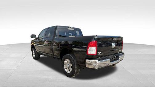 2019 RAM 3500 Big Horn Crew Cab 4x4 6'4' Box