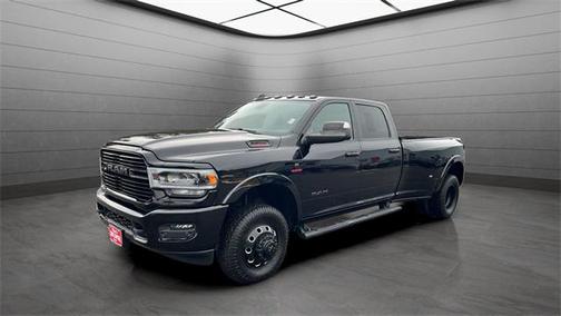 2021 RAM 3500 Laramie Crew Cab 4x4 8' Box