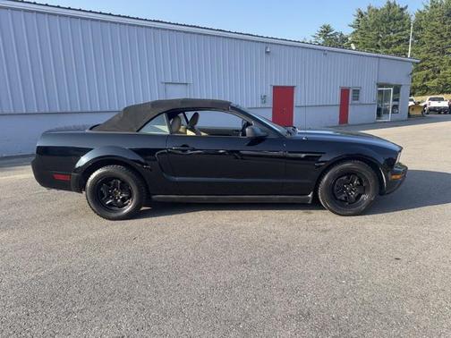 2006 Ford Mustang Base