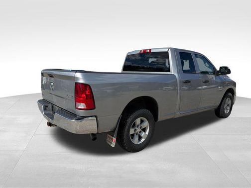Billet Silver Metallic Clearcoat 2022 RAM 1500 Classic SLT