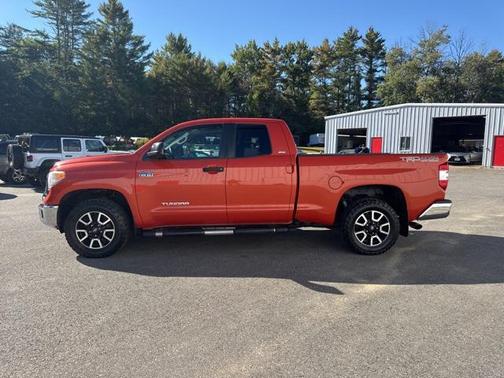 2017 Toyota Tundra SR5