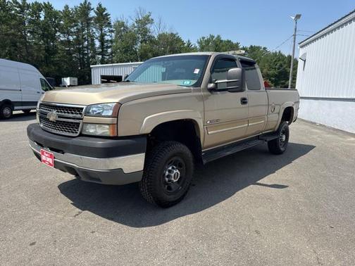 2005 Chevrolet Silverado 2500 LS H/D Extended Cab