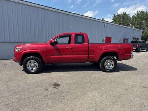 2017 Toyota Tacoma SR5