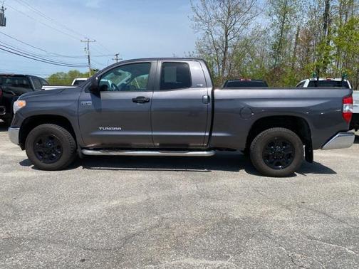 2015 Toyota Tundra SR5