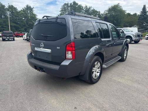 2010 Nissan Pathfinder SE