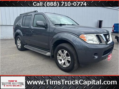2010 Nissan Pathfinder SE