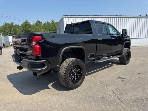 2022 Chevrolet Silverado 2500 High Country