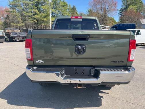 2020 RAM 2500 Tradesman Crew Cab 4X4 6'4' Box