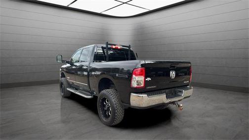 2022 RAM 2500 Big Horn Crew Cab 4x4 6'4' Box