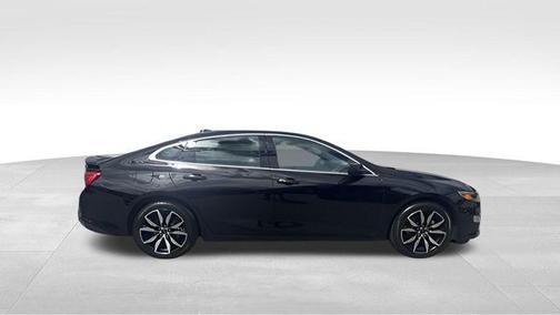 2022 Chevrolet Malibu FWD RS