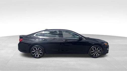 2022 Chevrolet Malibu FWD RS