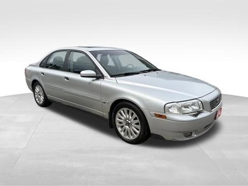 Silver 2006 Volvo S80 2.5T