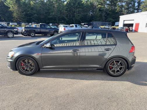 2015 Volkswagen Golf GTI 2.0T SE 4-Door
