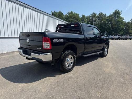2020 RAM 2500 Tradesman Crew Cab 4X4 6'4' Box