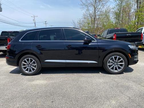 2019 Audi Q7 55 Premium Plus
