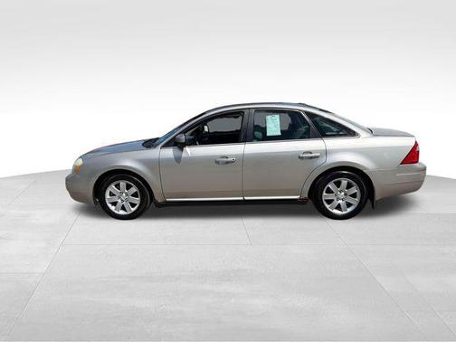 Silver 2007 Ford Five Hundred SEL