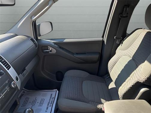 2011 Nissan Frontier SV