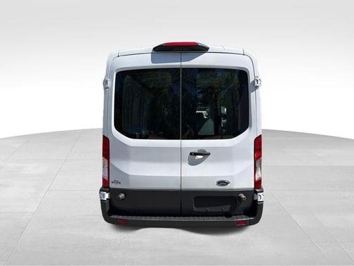 Oxford White 2018 Ford Transit-250 Base