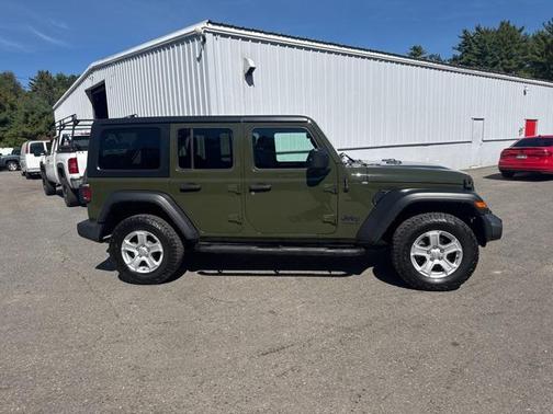 2022 Jeep Wrangler Unlimited Sport