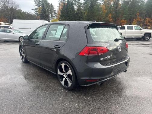 2015 Volkswagen Golf GTI 2.0T SE 4-Door