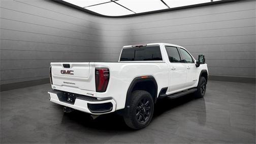 2024 GMC Sierra 2500 AT4