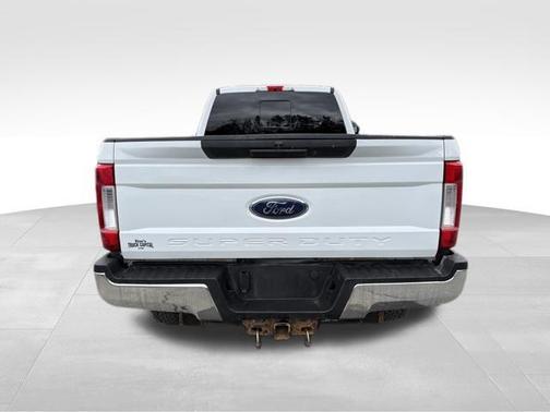 Oxford White 2019 Ford F-350 XL