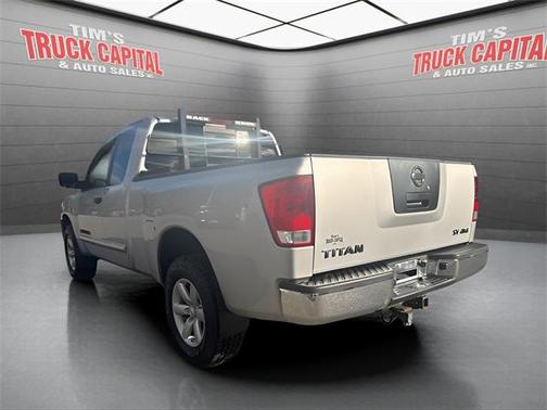 2011 Nissan Titan SV