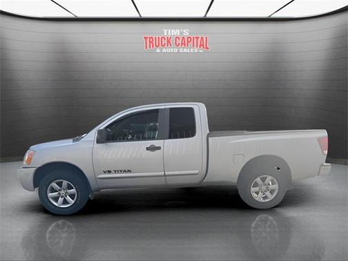 2011 Nissan Titan SV