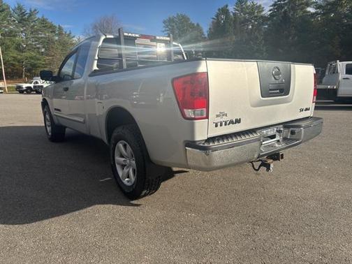 2011 Nissan Titan SV
