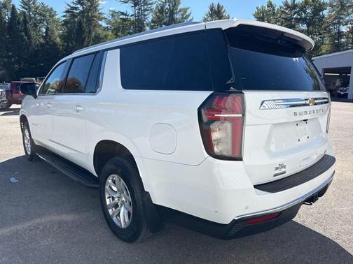 2022 Chevrolet Suburban LT