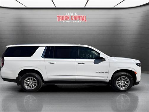 2022 Chevrolet Suburban LT