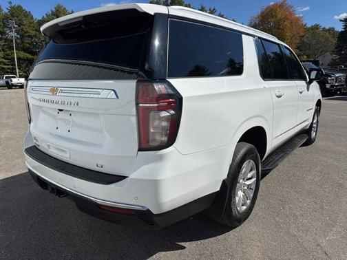 2022 Chevrolet Suburban LT