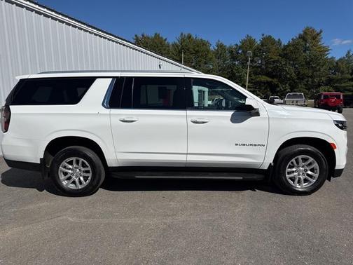 2022 Chevrolet Suburban LT