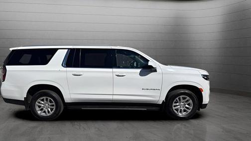 2022 Chevrolet Suburban LT