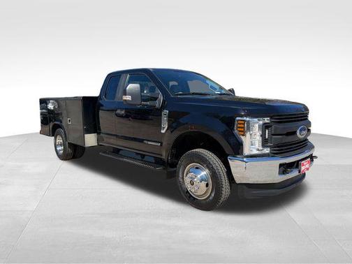 Black Metallic 2019 Ford F-350 XL