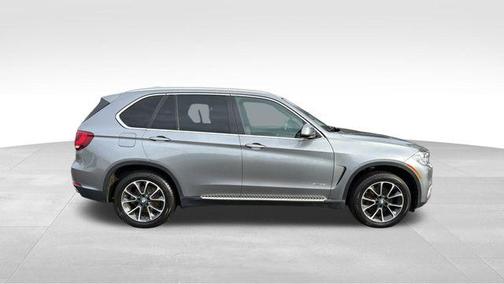 Space Gray Metallic 2018 BMW X5 xDrive35i