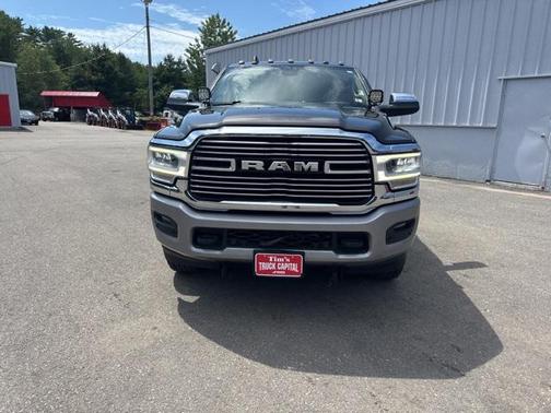 2020 RAM 2500 Laramie Crew Cab 4X4 6'4' Box