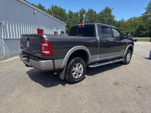 2020 RAM 2500 Laramie Crew Cab 4X4 6'4' Box