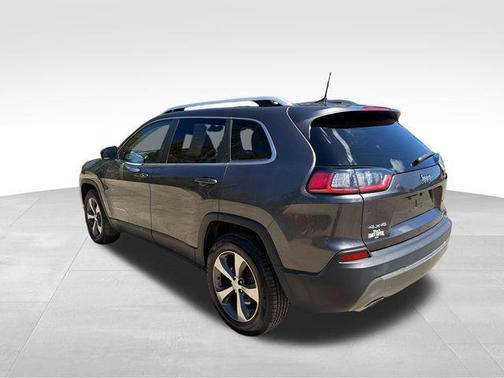 Granite Crystal Metallic Clearcoat 2019 Jeep Cherokee Limited